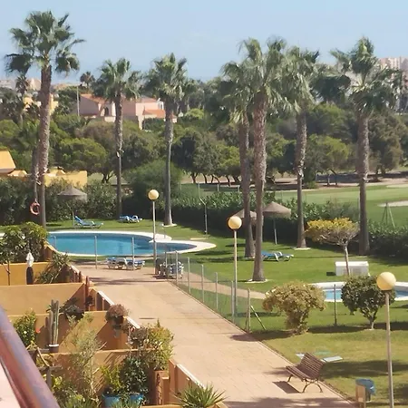 Pelicanos & Golf